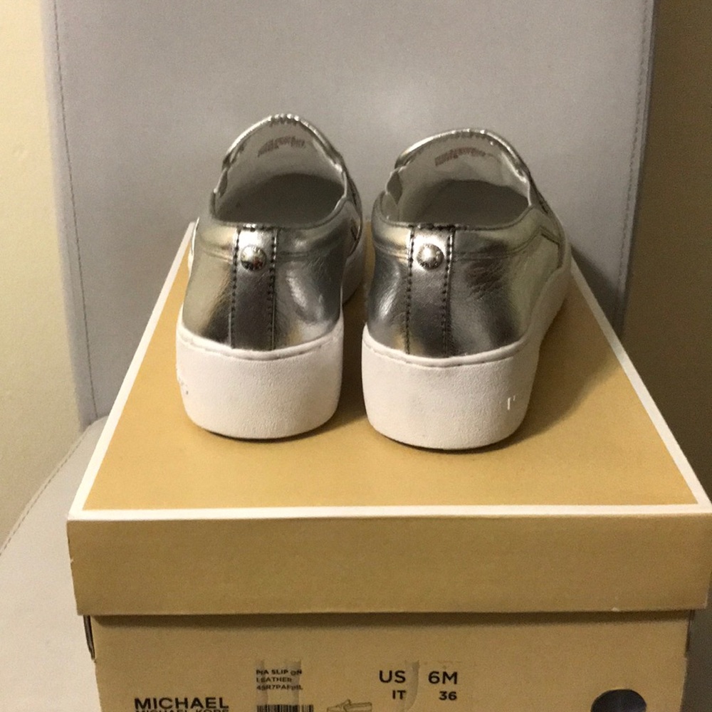 Michael Kors shoes - Picture 3 of 5